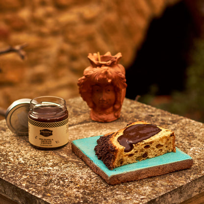 Colomba al Cioccolato mit „Cioccolato di Modica IGP“